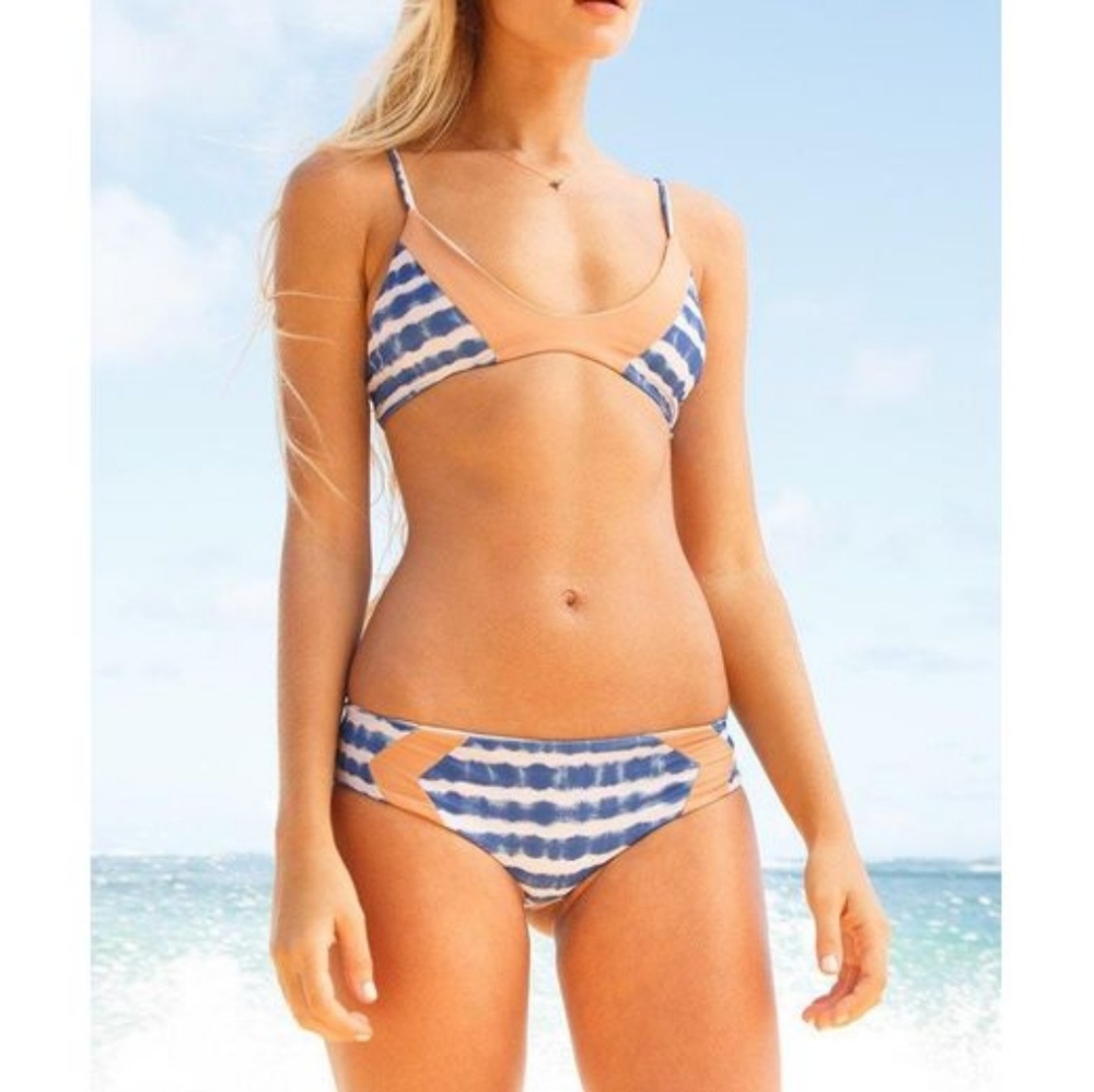 Large Acacia Bikini set - runs small